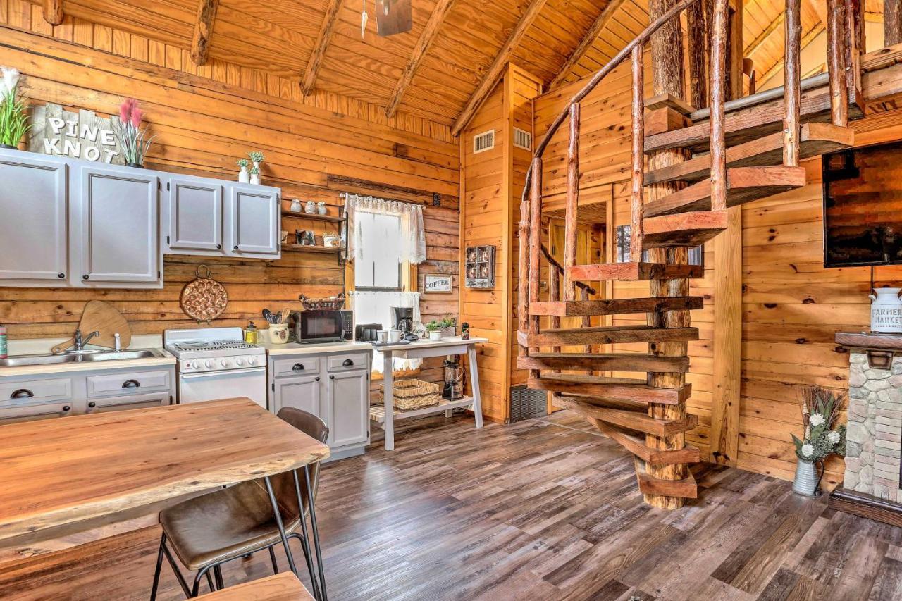 Broken Bow Log Cabin With Fire Pit, Pond, And Deck! Eksteriør bilde